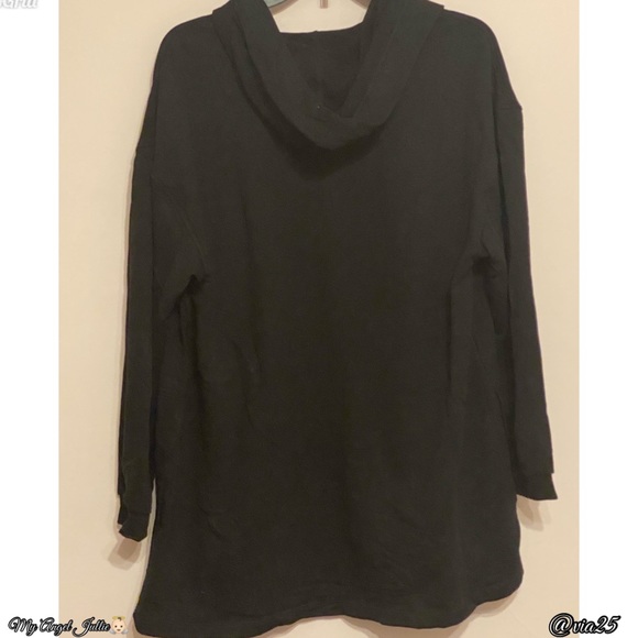 Max Studio Cardigan Women’s Sweater Size: Medium Color: Black - Picture 5 of 10